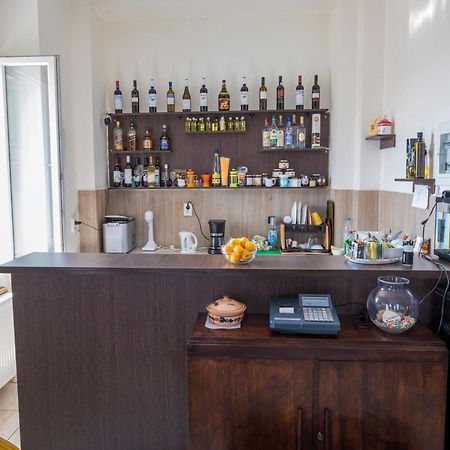 Hotel Pyrgos Sofokleous Mytilíni Esterno foto