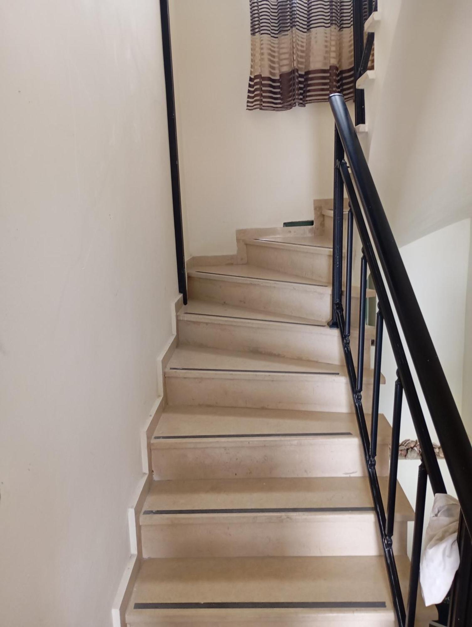Hotel Pyrgos Sofokleous Mytilíni Esterno foto